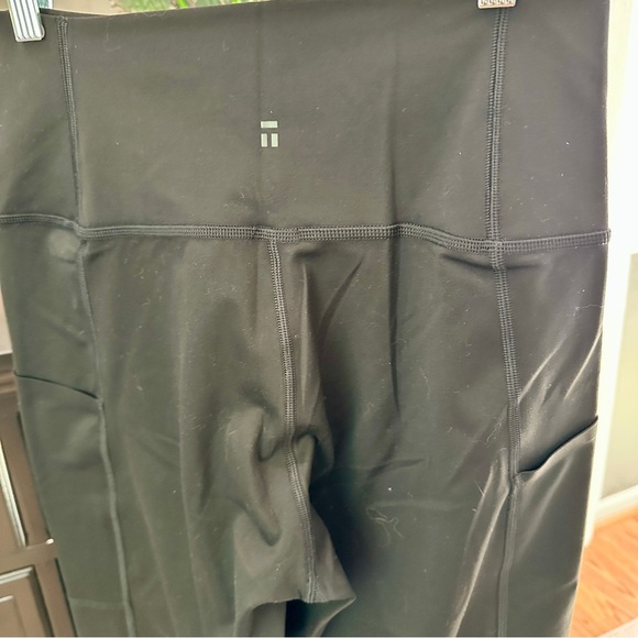 Tommy John Go Anywhere Leggings Black Pocket High-Rise Compression Size L - Picture 6 of 14